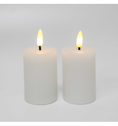 LED Blockljus, 2 st, flameffekt, vit - 7,5 cm hög, Ø5 cm, fungerar med fjärrkontroll, äkta stearin