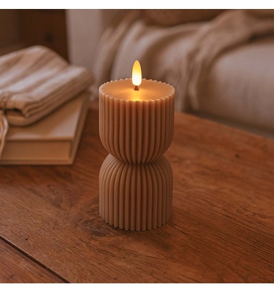 LED Timglas ljus 13,5cm hög, flameffekt, brun - Ø7,5cm, 13.5cm hög, fungerar m. fjärrkontroll, timer, äkta stearin