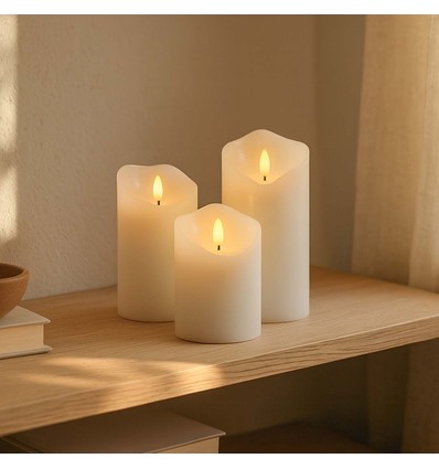 Set med 3 st. LED-blockljus - flameffekt, vit - Ø7,5cm, 10/12,5/15cm hög, fungerar m. fjärrkontroll, timer, äkta stearin