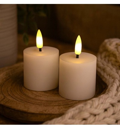 LED Blockljus, 2 st, flameffekt, vit - 5cm hög, Ø5cm, fungerar med fjärrkontroll, äkta stearin