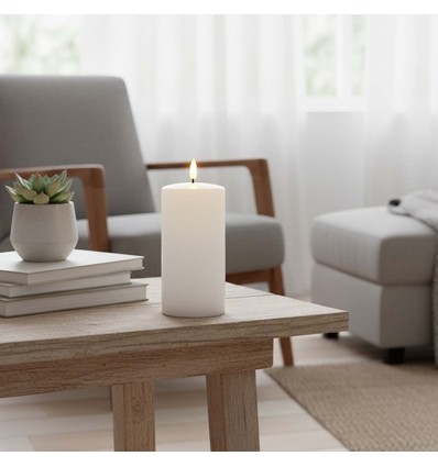 LED Blockljus 15 cm högt, smält-utseende, flameffekt - Ø7,5 cm, 15 cm högt, fungerar m. fjärrkontroll, timer, äkta stearin