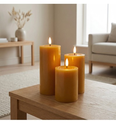 Set med 3 st. LED-blockljus, brun - Ø7,5cm, 10/12,5/15cm hög, fungerar m. fjärrkontroll, timer, äkta stearin